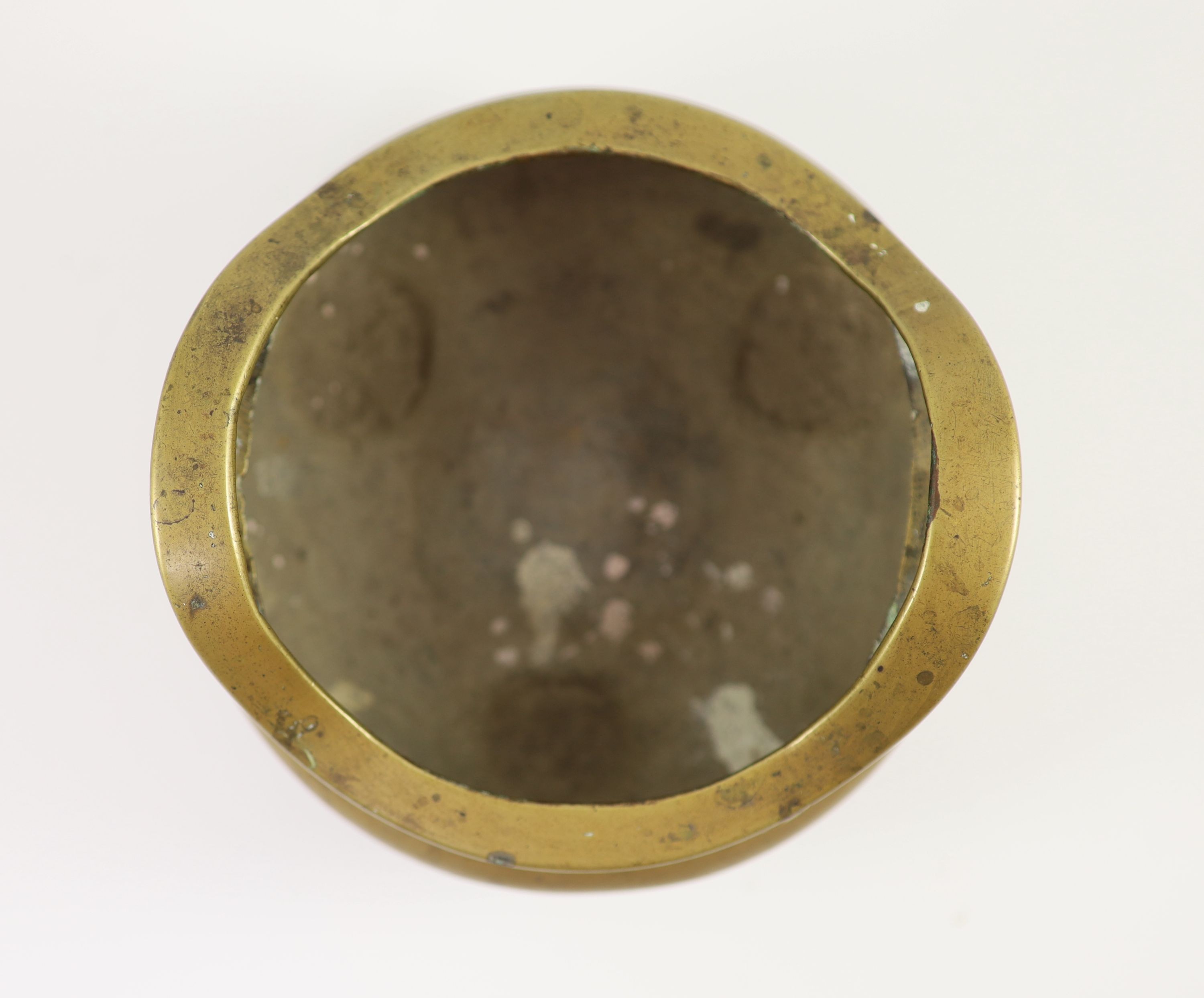 A large Chinese bronze tripod censer, ding, Xuande mark, Qing dynasty, 17cm wide